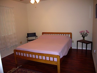 2408 Enfield #206  second bedroom